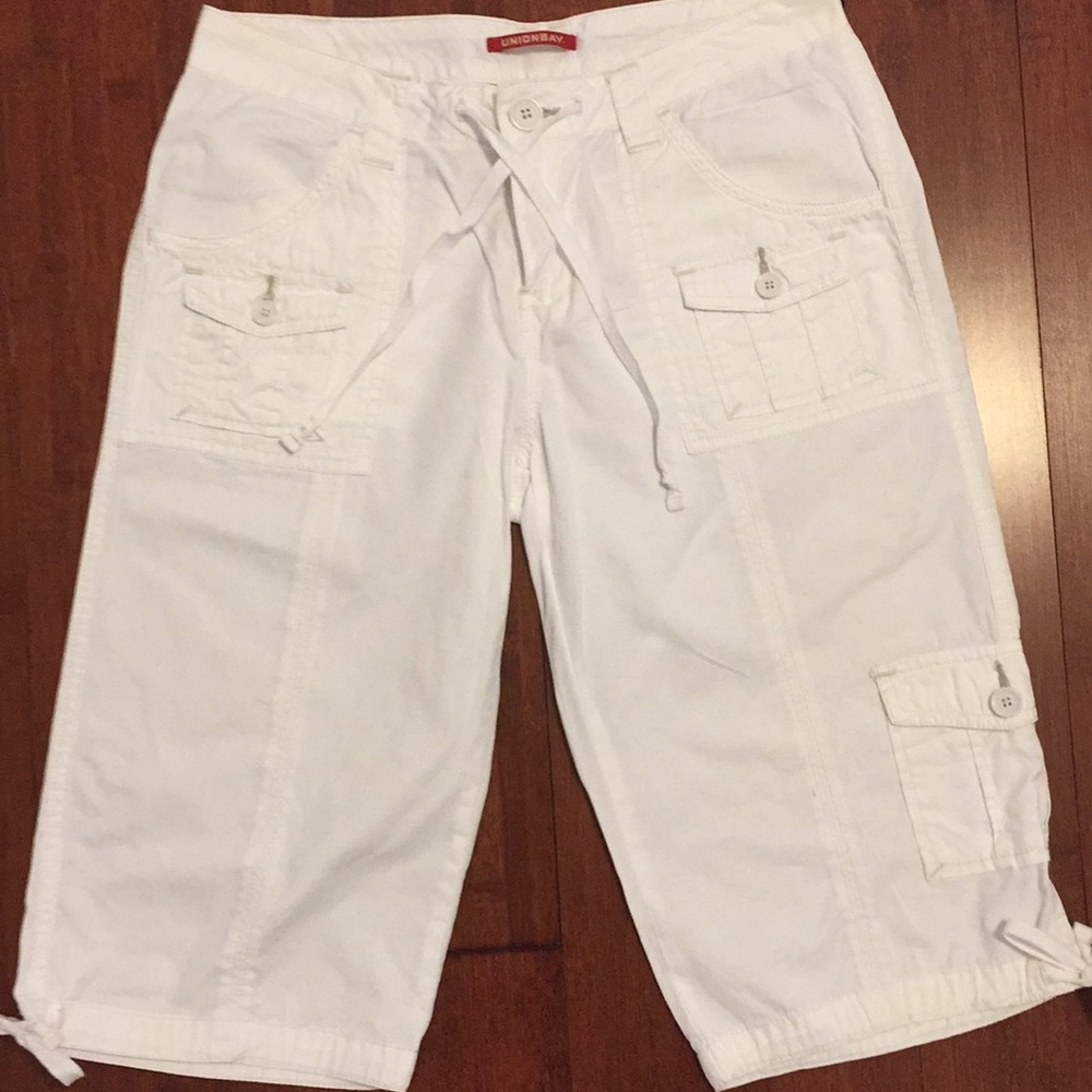 Union bay white peddle pusher short size 5.